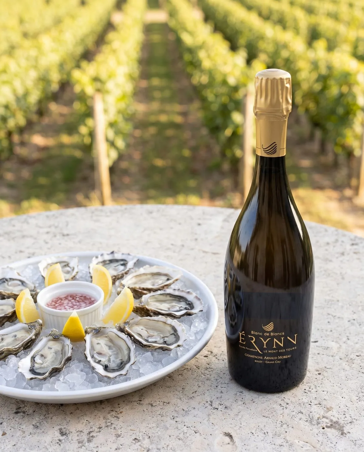Huîtres creuses n°3, échalote et mignonette au vinaigre de cidre · accord champagne Arnaud Moreau